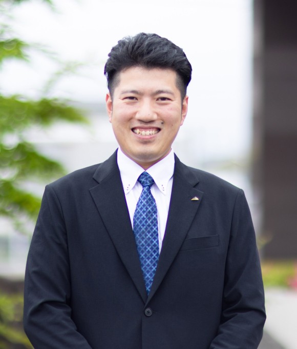 営業部 営業課  中田 凌太朗