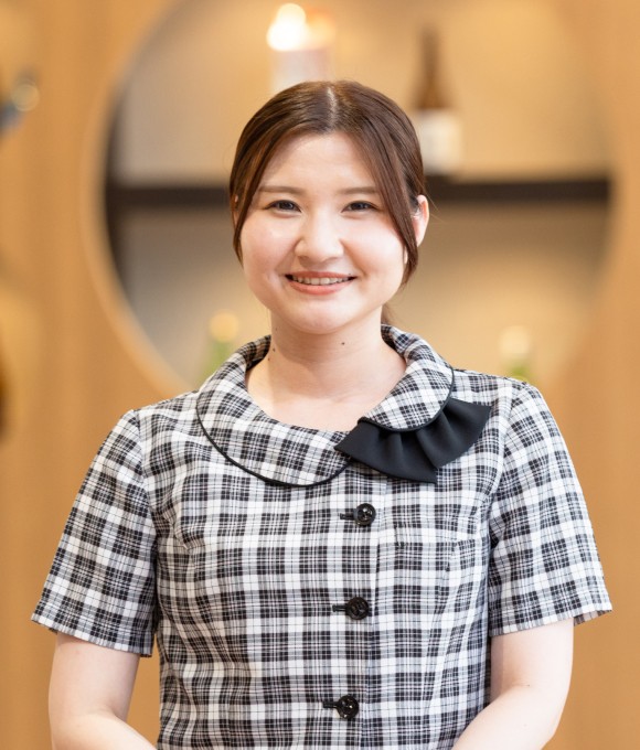 酒泉の杜事業部  千里内 詩音