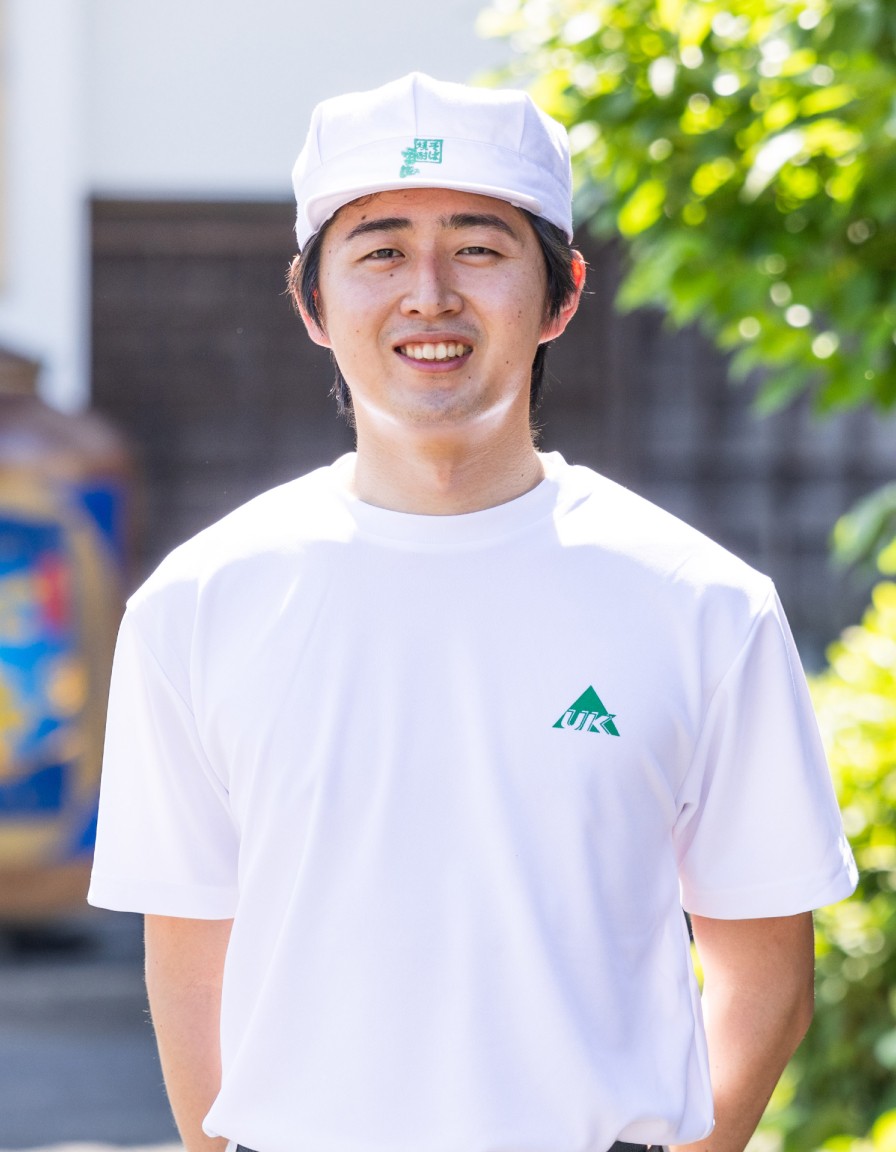 綾蔵 製造部 製造課  新地 立樹